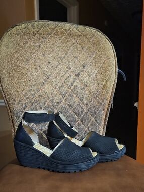 Fly London Yula Black Perforated Leather Peep Toe Wedge Sandals Shoes